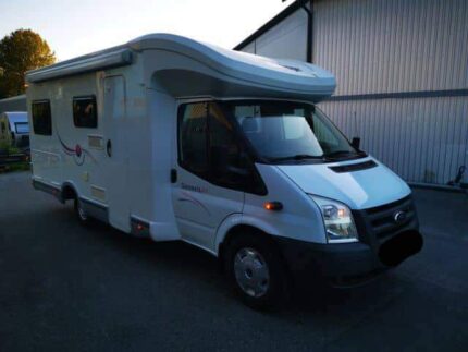 Challenger Genesis 44 (Webasto / Markise / Solcelle / Inverter ++)/ manuelle / diesel / 2010 / 140 CH / 44000 Km ( certifié) / 4 places / Prix : 15000€