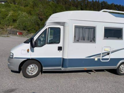 Hobby 650 FSC Kun  51600km , 2006 / diesel / manuelle / 2.6-126 Ch / 4 places / Prix : 12000€