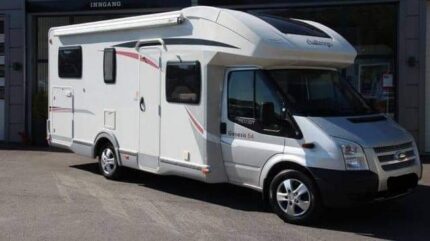 Challenger GENESIS 54 M12 TOIT OUVRANT 5 places/2 lits simples/lit inférieur/ 5 couchages / 2012 / manuelle / 140 CH / 71 200 km ( certifié ) /  3005 kg / Prix : 18500€