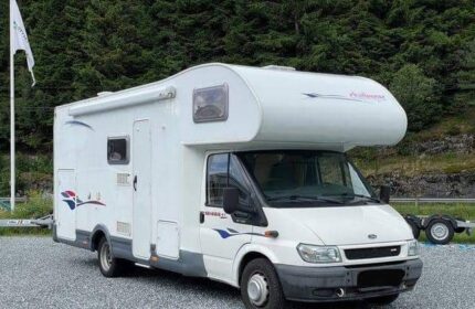 Challenger Genesis 47 , 2006 , manuelle , 79 500 km ( certifié ) |  6 places | 6 couchages | 137 CH | 2.4 / Prix : 11000€