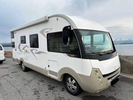 Itineo Sb 720 Northern Edition - Voiture familiale -Bien équipée- 180cv- Cellule solaire - manuelle diésel | 2013 | 6 places | 6 couchages / Prix : 20000€