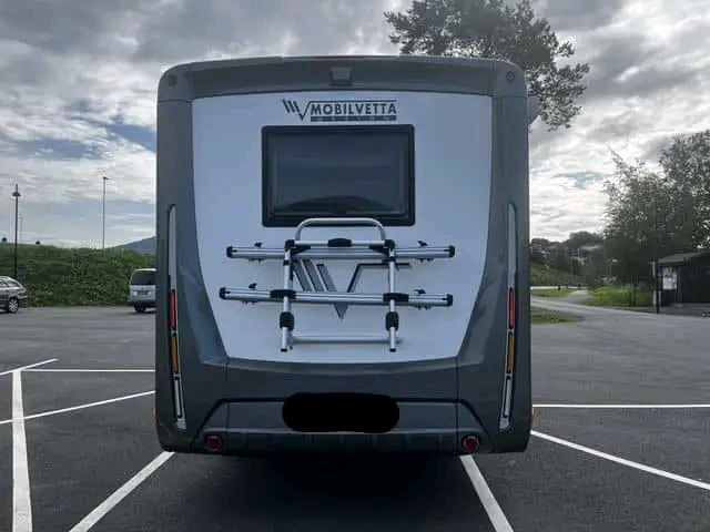 1693224059289