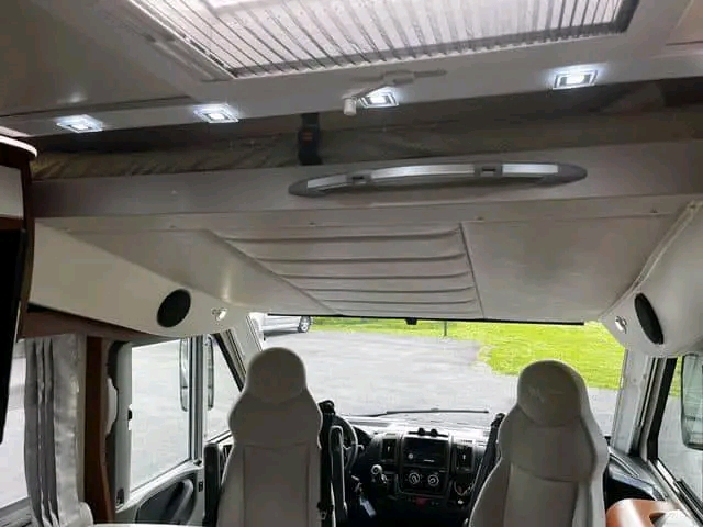 1693224071497