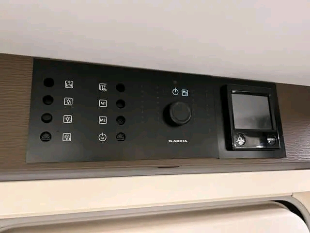 1693224932128