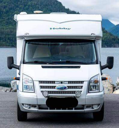 Hobby T 555 FS - | 6 mètres | Four à frire | 2007 \ manuelle | 2.2 130 CH | 4 places | 4 couchages | 105.000 Km ( certifié ) | diesel / Prix: 12000€