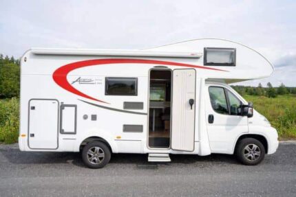 FIAT 2.3 131 CH Bürstner , 2014 , manuelle , diesel , 6 places , 6 couchages / Prix : 20000€