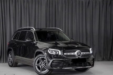 Mercedes-Benz Classe GLB  MATIC placesAMG LineHookDISTRONICRKamACC