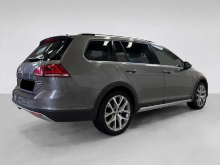 VOLKSWGEN Golf Alltrack MOTION DSGWebasto, Navi, caméra.