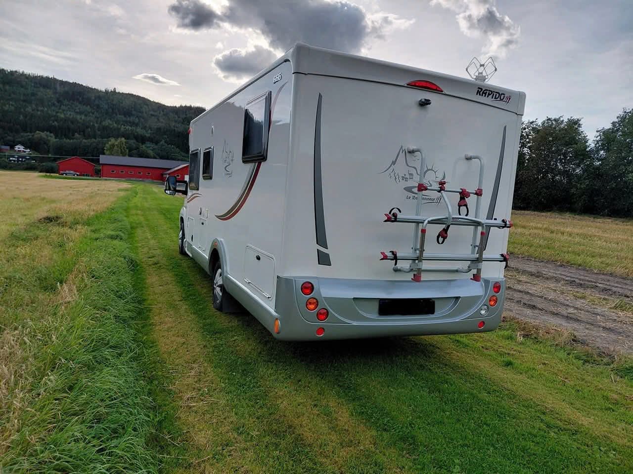 FB_IMG_1781709378224