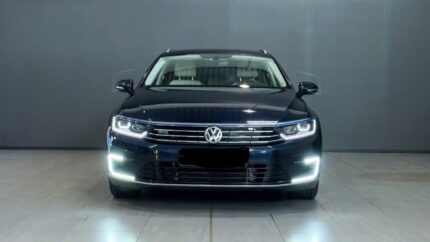 VOLKSWAGEN PASSATHybride Rechargeable  Options