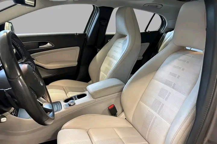 1787074340938